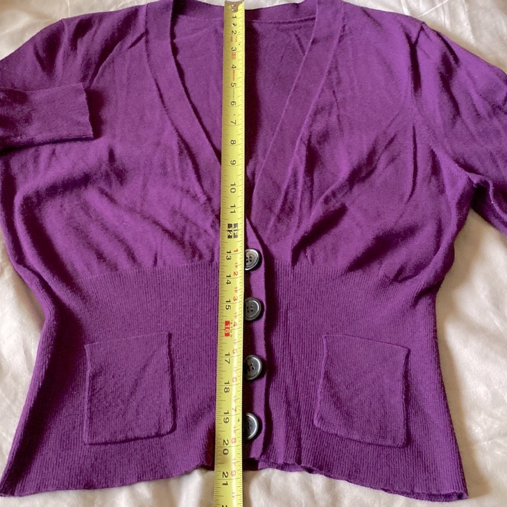 Long-sleeve Cardigan with Bishop Sleeves, 4 button closure and pockets - Purple - Picture 7 of 8
